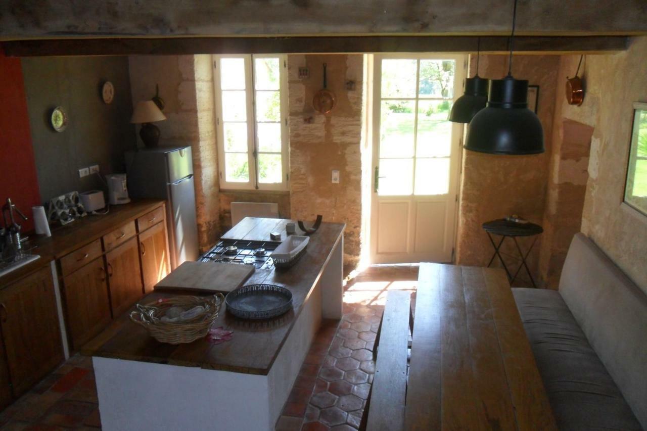 Maison De Bastien Lugon et l'Ile du Carney Exterior photo